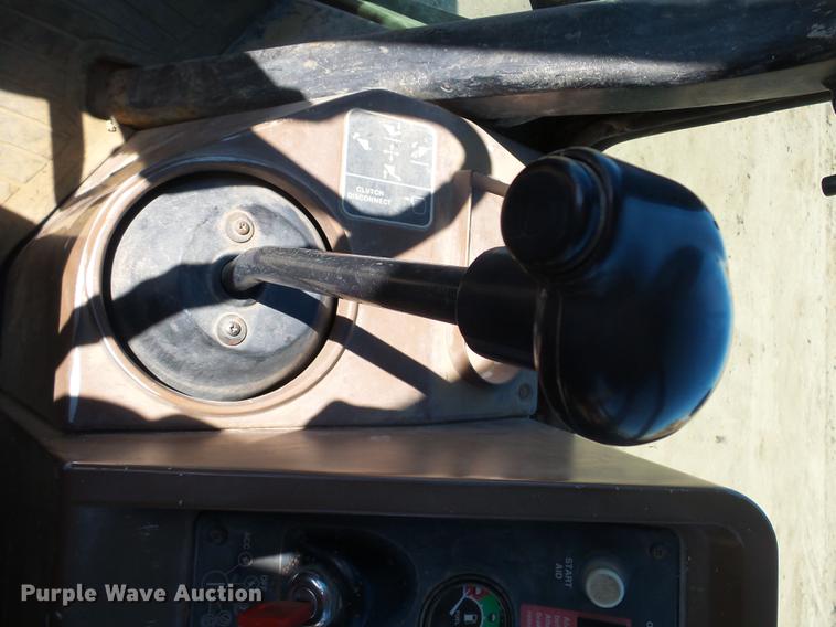 image for item EF9519 1996 John Deere 310D backhoe