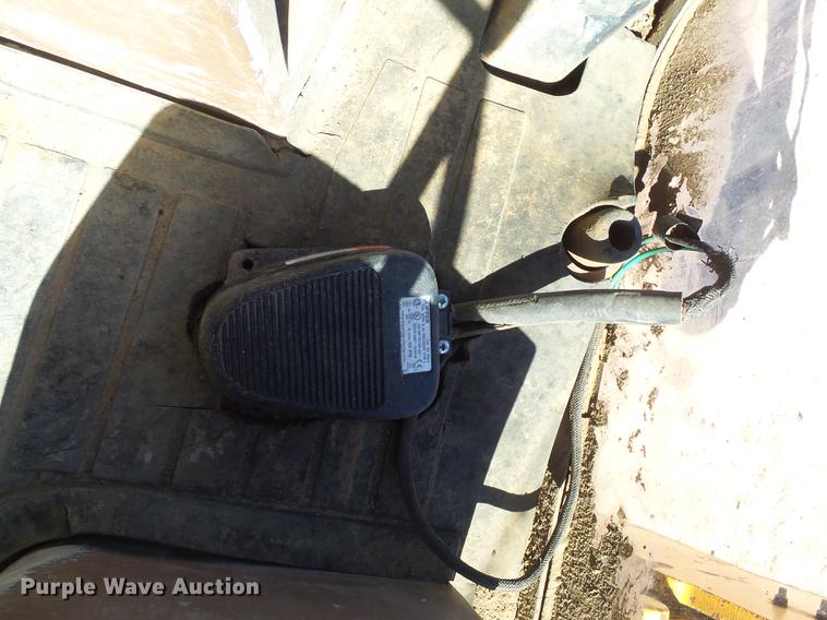 image for item EF9519 1996 John Deere 310D backhoe