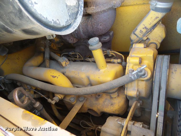 image for item EF9519 1996 John Deere 310D backhoe