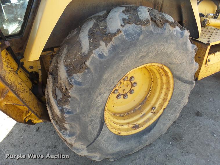 image for item EF9519 1996 John Deere 310D backhoe