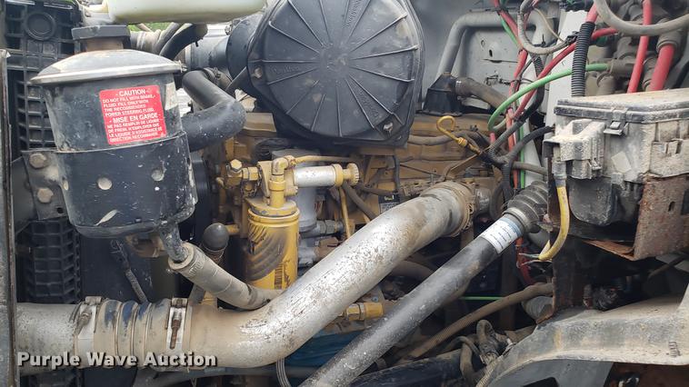 image for item EN9933 2000 Ford F750 Super Duty dump truck