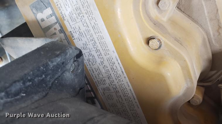 image for item EN9933 2000 Ford F750 Super Duty dump truck