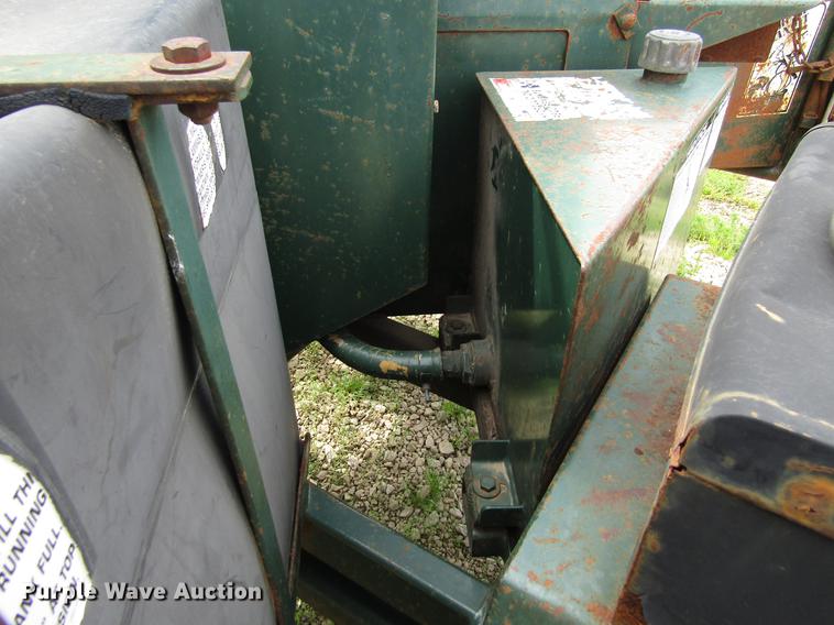 image for item EU9629 1997 Brush Bandit 250XP wood chipper