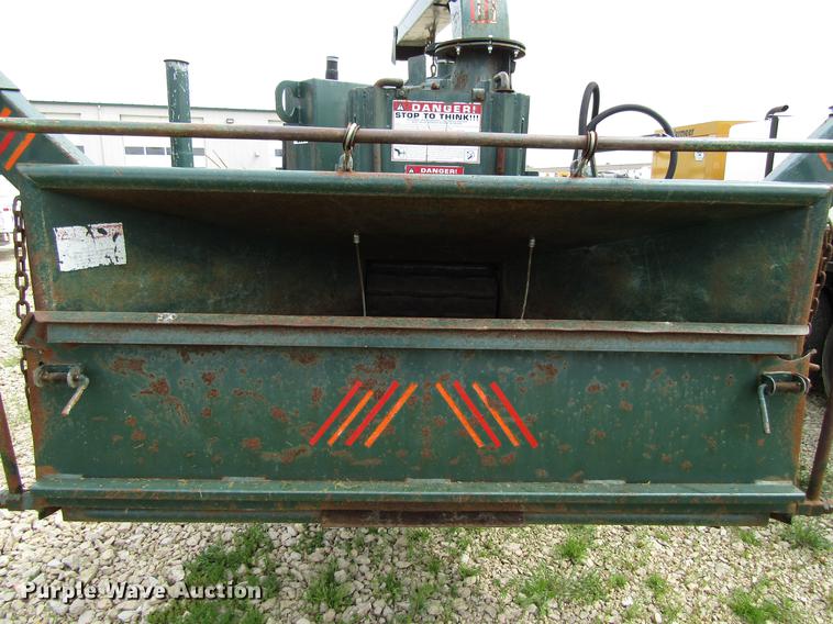 image for item EU9629 1997 Brush Bandit 250XP wood chipper