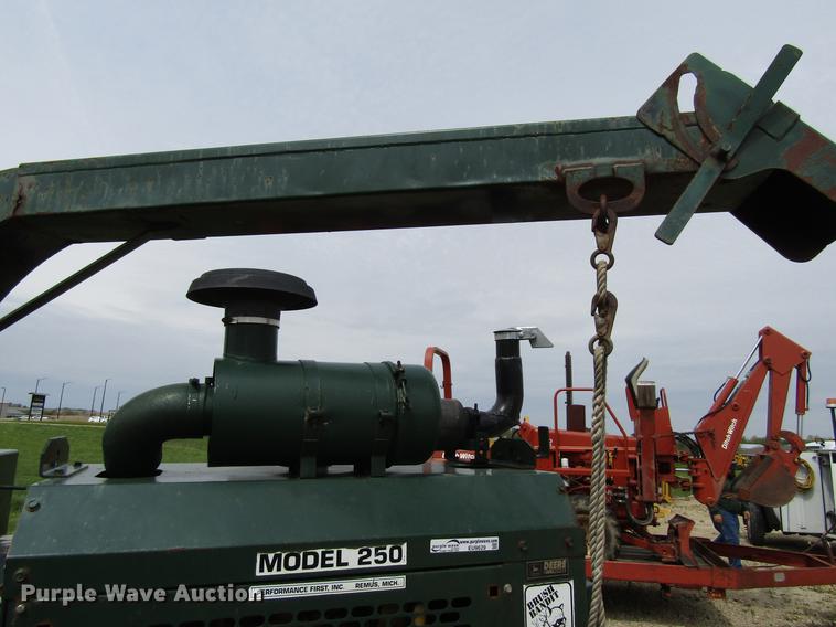 image for item EU9629 1997 Brush Bandit 250XP wood chipper