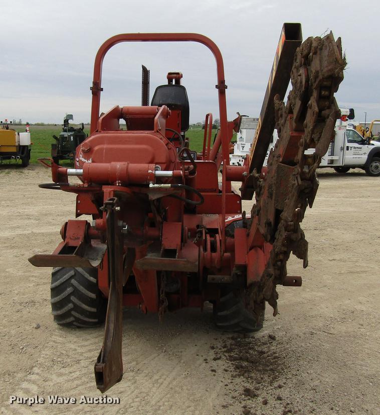 image for item EU9630 1984 Ditch Witch 4010DD trencher
