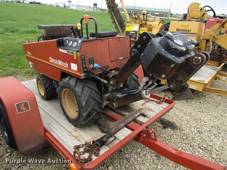 image for item EU9631 2000 Ditch Witch 255SX vibratory cable plow