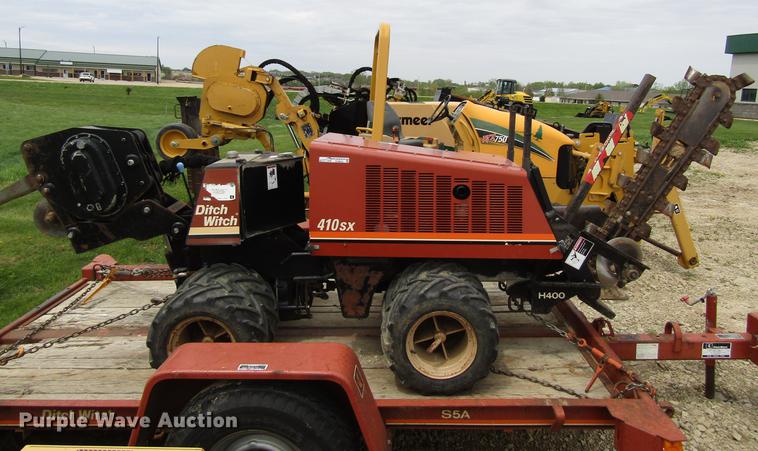 image for item EU9633 1999 Ditch Witch 410SXD trencher
