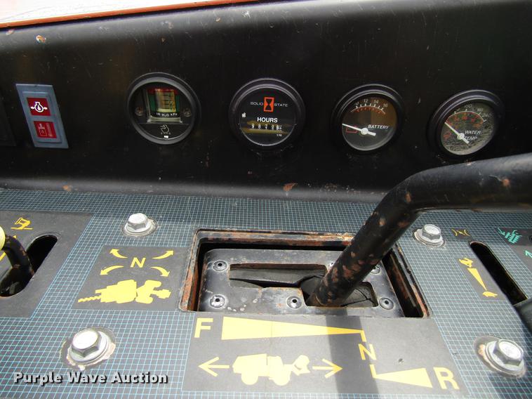 image for item EU9633 1999 Ditch Witch 410SXD trencher