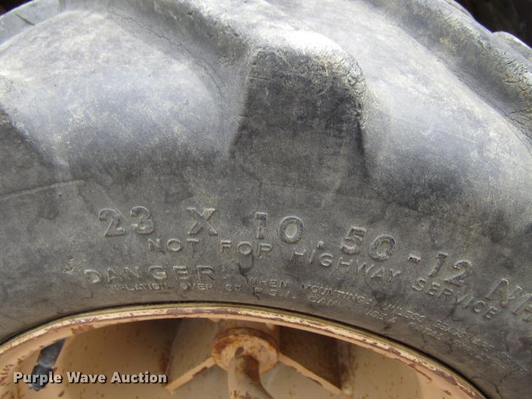 image for item EU9633 1999 Ditch Witch 410SXD trencher