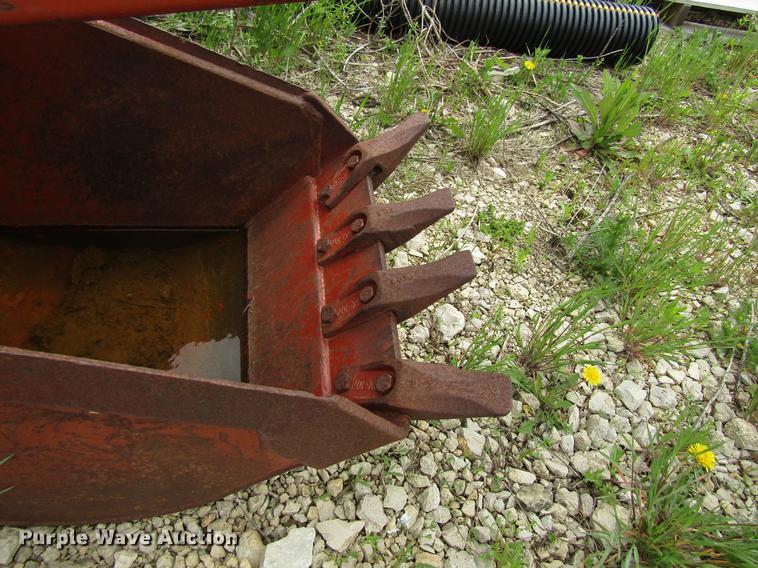 image for item EU9634 Ditch Witch A720 backhoe attachment