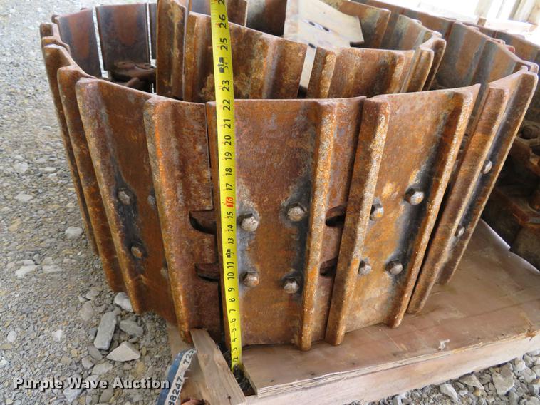 image for item EV9644 Caterpillar 963B undercarriage