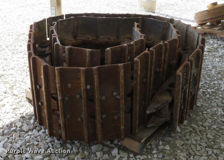 image for item EV9644 Caterpillar 963B undercarriage