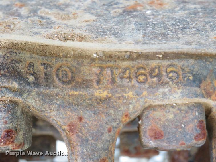 image for item EV9644 Caterpillar 963B undercarriage