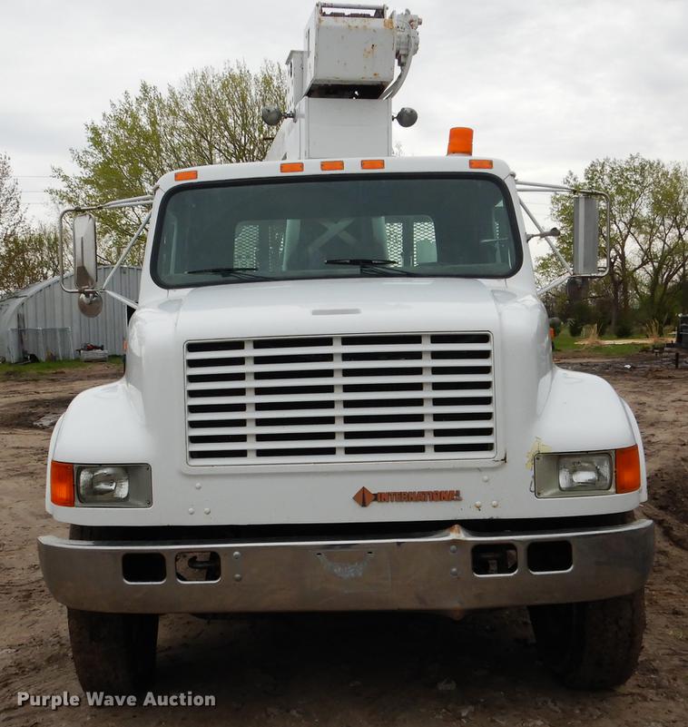 image for item FA9279 1991 International 4700 crane truck