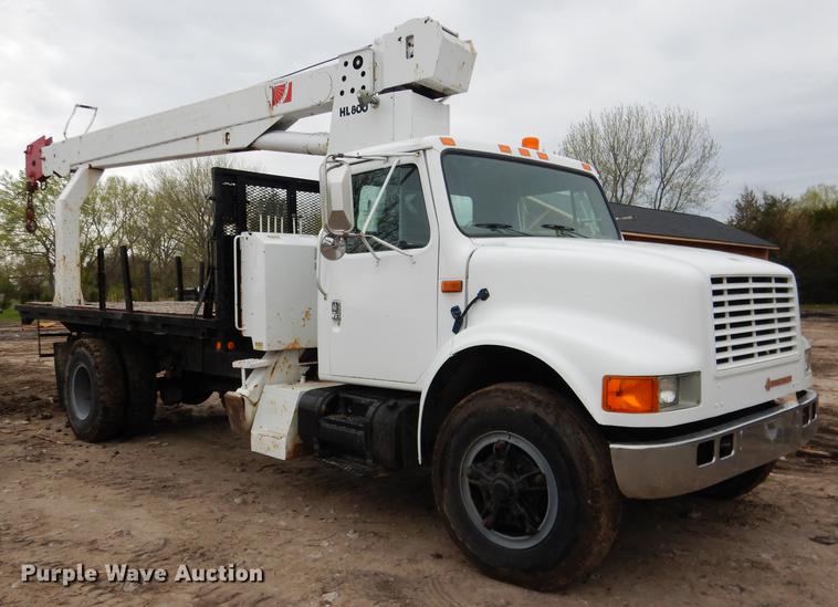 image for item FA9279 1991 International 4700 crane truck
