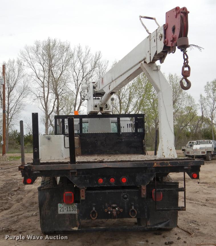 image for item FA9279 1991 International 4700 crane truck
