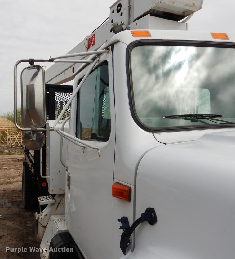 image for item FA9279 1991 International 4700 crane truck