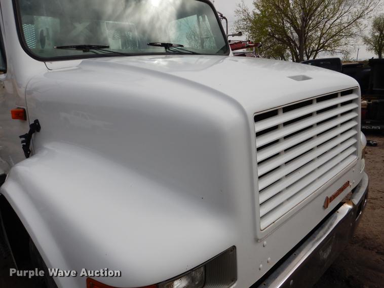 image for item FA9279 1991 International 4700 crane truck