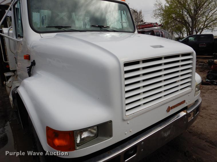 image for item FA9279 1991 International 4700 crane truck