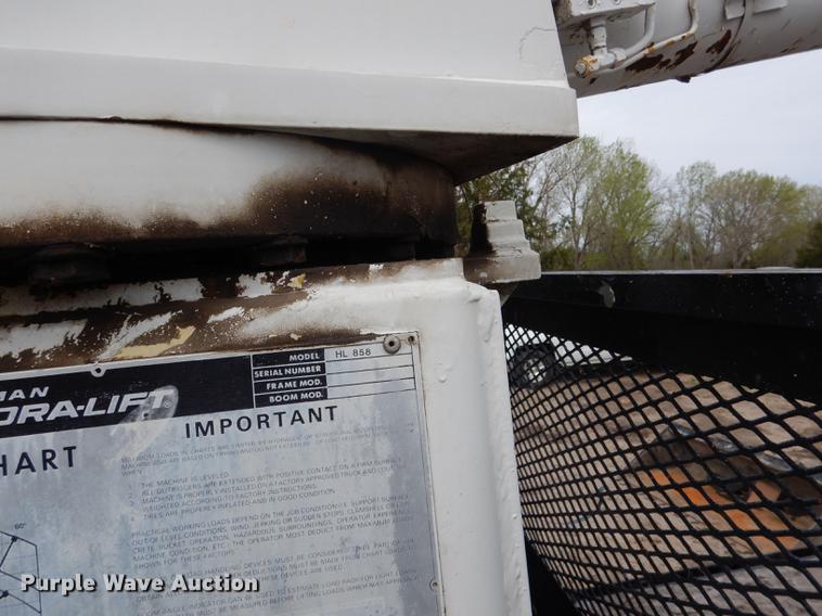 image for item FA9279 1991 International 4700 crane truck