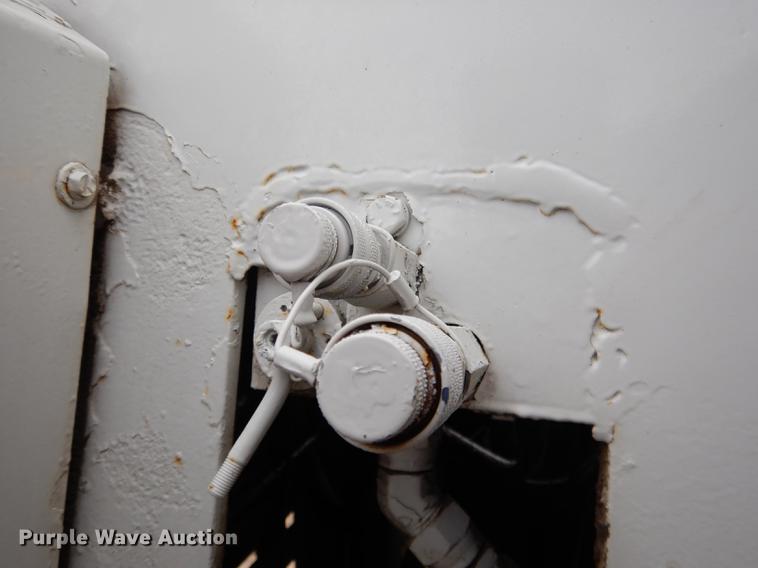 image for item FA9279 1991 International 4700 crane truck