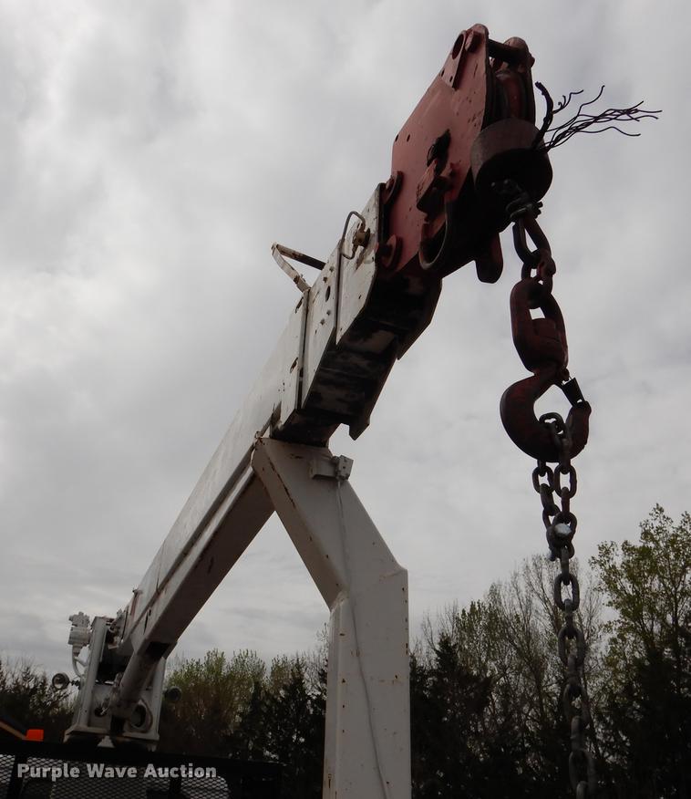 image for item FA9279 1991 International 4700 crane truck