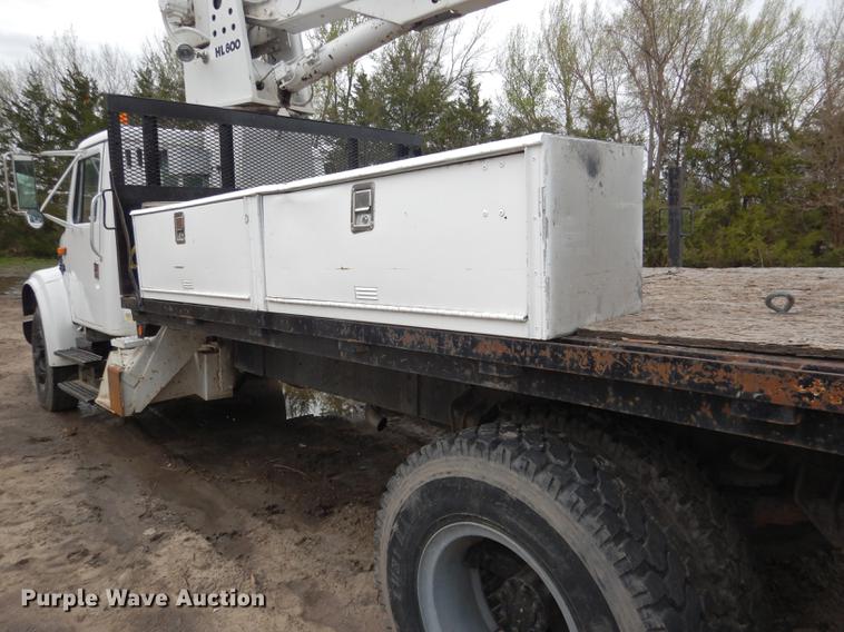 image for item FA9279 1991 International 4700 crane truck