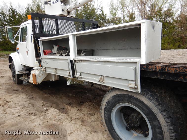 image for item FA9279 1991 International 4700 crane truck