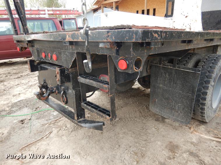 image for item FA9279 1991 International 4700 crane truck