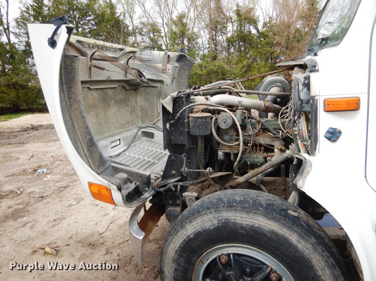 image for item FA9279 1991 International 4700 crane truck