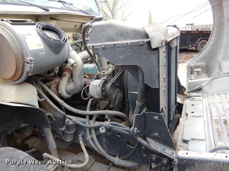 image for item FA9279 1991 International 4700 crane truck