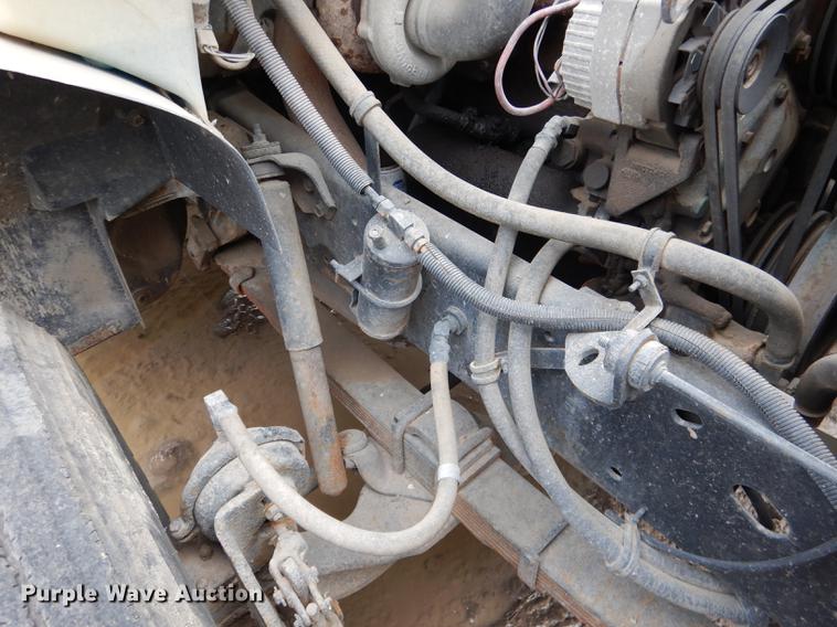 image for item FA9279 1991 International 4700 crane truck