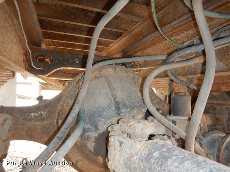 image for item FA9279 1991 International 4700 crane truck