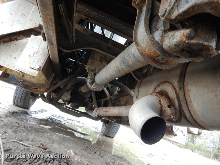 image for item FA9279 1991 International 4700 crane truck