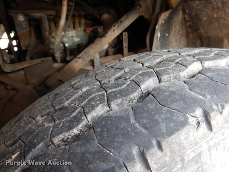 image for item FA9279 1991 International 4700 crane truck