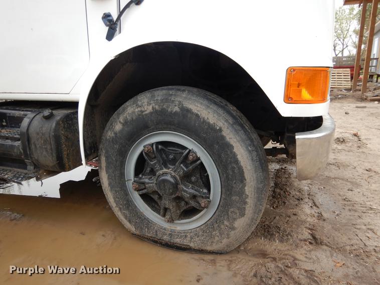 image for item FA9279 1991 International 4700 crane truck