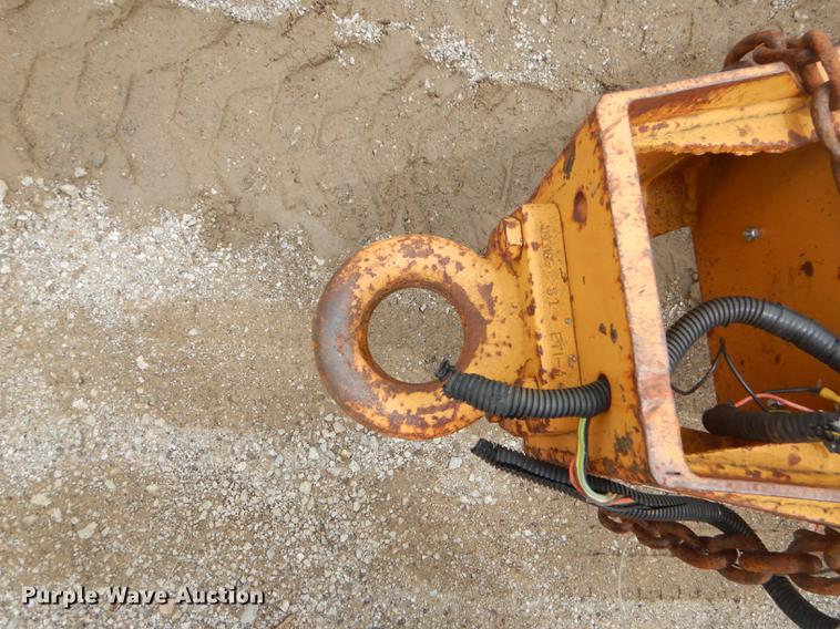 image for item FH9393 2002 Econoline tilt deck equipment trailer