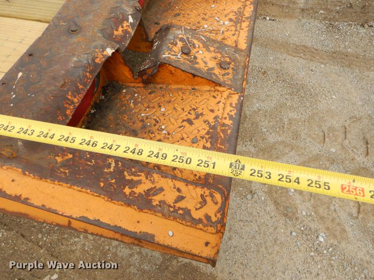 image for item FH9393 2002 Econoline tilt deck equipment trailer