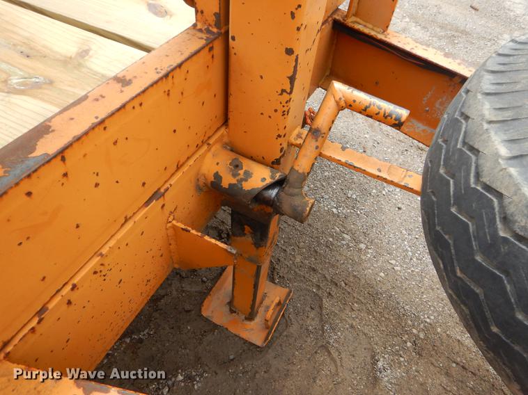 image for item FH9393 2002 Econoline tilt deck equipment trailer