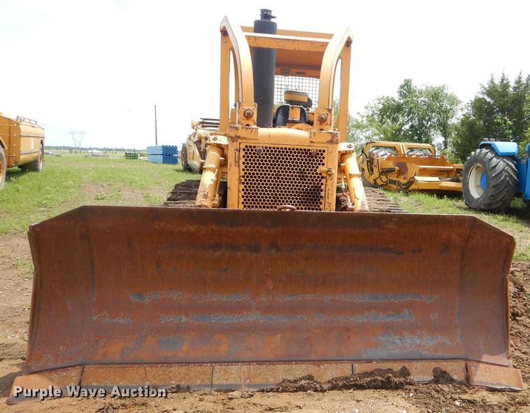 image for item FH9394 1991 Dresser TD-15C dozer