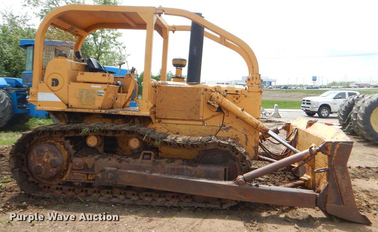 image for item FH9394 1991 Dresser TD-15C dozer