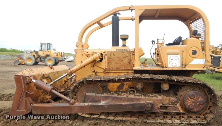 image for item FH9394 1991 Dresser TD-15C dozer
