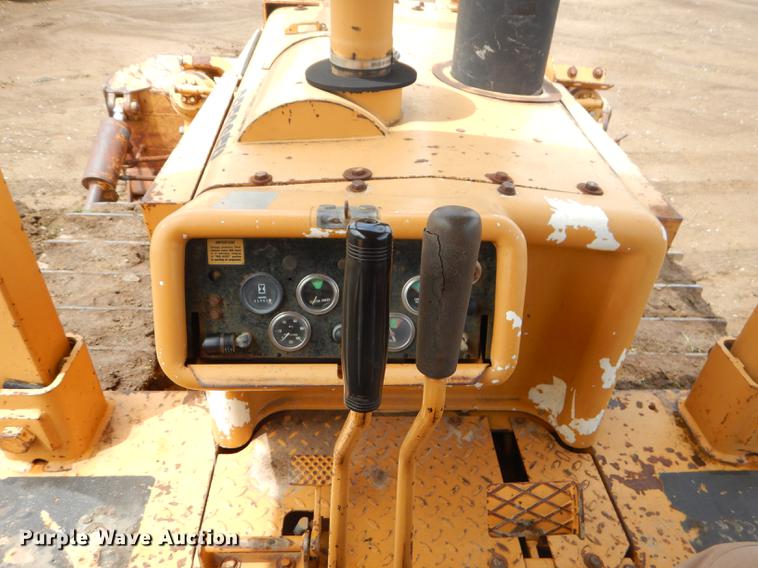 image for item FH9394 1991 Dresser TD-15C dozer
