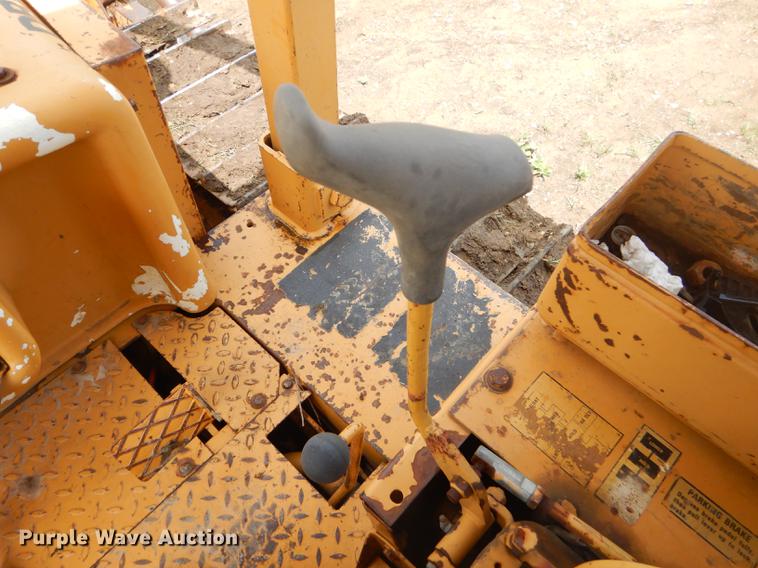 image for item FH9394 1991 Dresser TD-15C dozer