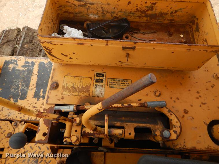 image for item FH9394 1991 Dresser TD-15C dozer