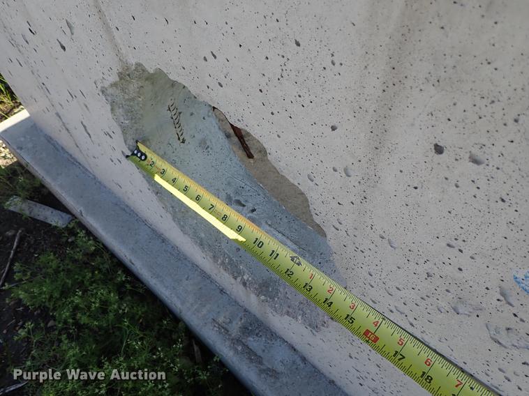 image for item FH9854 Concrete drainage pipe