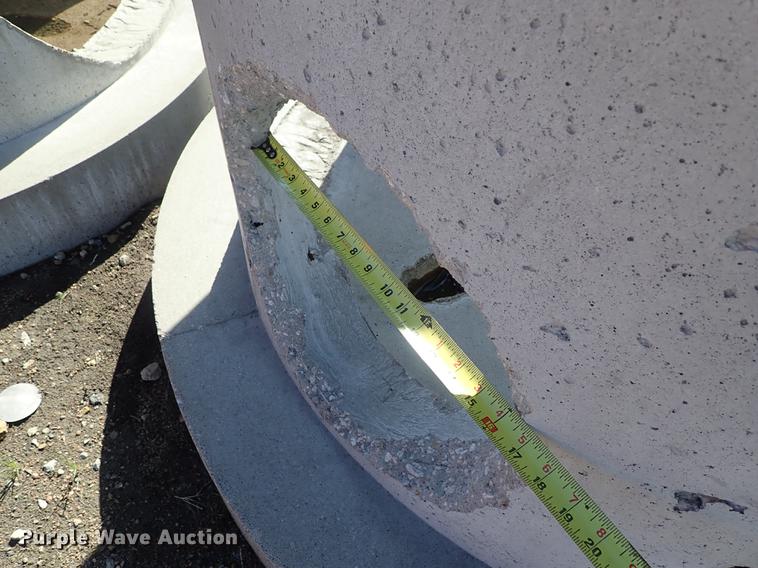 image for item FH9854 Concrete drainage pipe