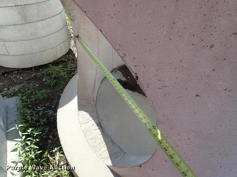 image for item FH9854 Concrete drainage pipe