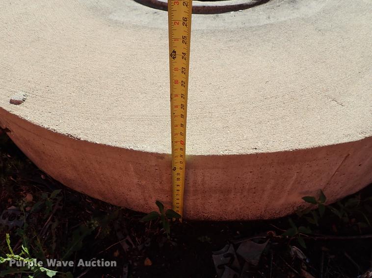 image for item FH9854 Concrete drainage pipe